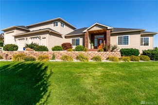 3715 Viewmont Dr, Wenatchee, WA 98801