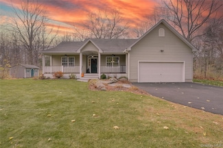 95 Ulster Ave, Ulster Park, NY 12487