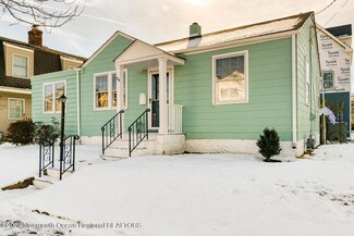 126 Stockton Ave, Ocean Grove, NJ 07756