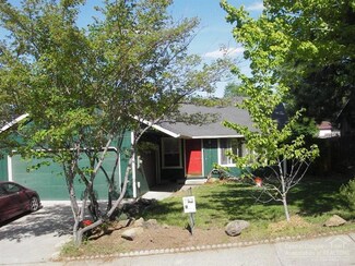 2210 NE 11th Place, Bend, OR 97701