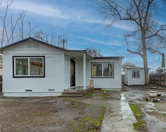 710 Willow Dr, Bakersfield, CA 93308