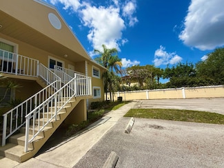 208 Palm Beach Trace Dr Unit 208, Royal Palm Beach, FL 33411