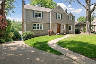 1374 Navahoe Dr, Pittsburgh, PA 15228