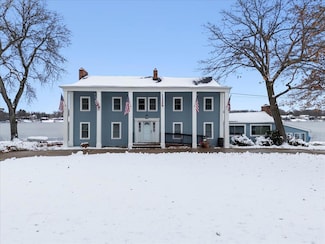 6081 Kinyon Dr, Brighton, MI 48116