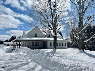 3907 Nykanen Rd, Chatham, MI 49816