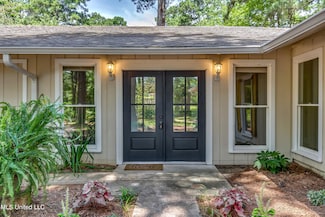 551 Holly Bush Rd, Brandon, MS 39047