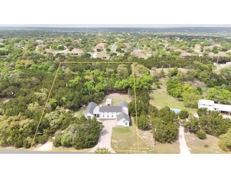 6601 N Lakewoods Dr, Georgetown, TX 78633