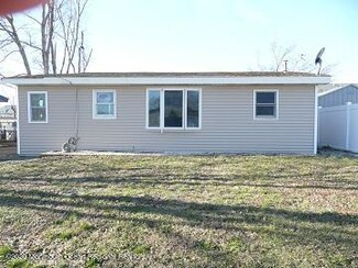 75 Jeteemale Dr, Manahawkin, NJ 08050