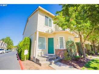 651 NE 8th St, Gresham, OR 97030
