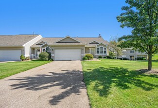 1927 Quail Run Dr, Kalamazoo, MI 49009