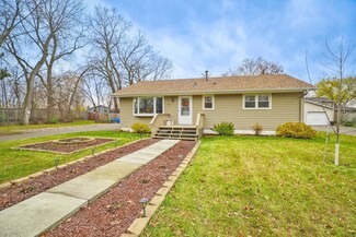 503 8th St NW, Elk River, MN 55330