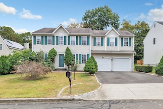 9 Milford Hunt Ln, Milford, CT 06461