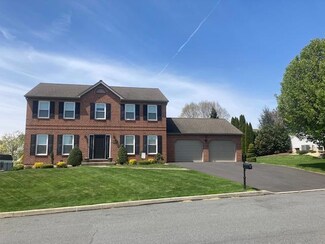 29 Hopewell Dr, Nazareth, PA 18064