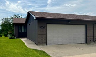 1810 Lakewood Ave, Albert Lea, MN 56007