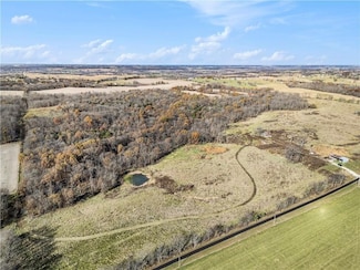 11009 Hwy, Gower, MO 64454