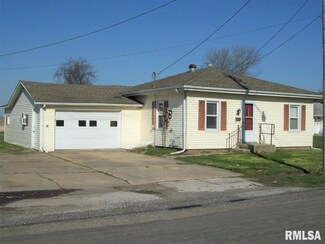 141 N Commercial St, Winchester, IL 62694