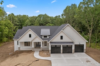 8571 Young Ave NE, Rockford, MI 49341