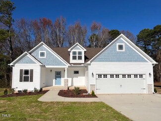 134 Red Rocks Cir, Benson, NC 27504