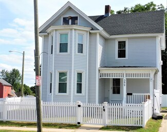 399 Central St, Springfield, MA 01105