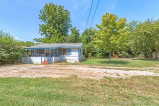 414 N Bristow Ave, Coweta, OK 74429