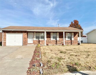 1417 Doris Ave, East Saint Louis, IL 62206