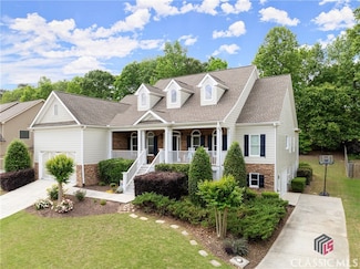 2084 Democracy Dr, Buford, GA 30519
