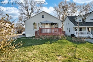 3072 Henrydale St, Auburn Hills, MI 48326