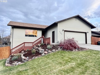 707 Highland Dr, La Grande, OR 97850