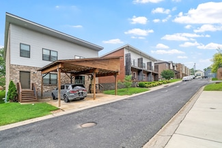 80 Promontory Ln, Clarksville, TN 37040