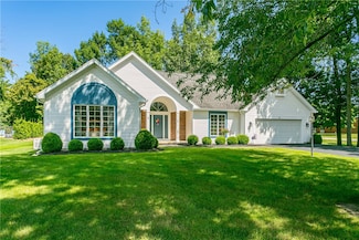 2 Glen Valley Dr, Penfield, NY 14526