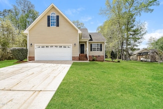 1003 Walnut Dr, Erwin, NC 28339