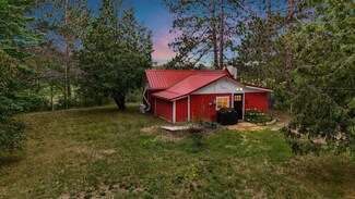 6130 Patricia Dr, East Jordan, MI 49727