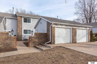 7605 S 88th St Unit 2, La Vista, NE 68128