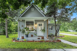 1015 Osage St, Leavenworth, KS 66048