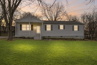 111 Cedar Ridge Dr, La Vergne, TN 37086
