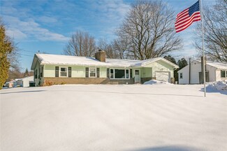 8193 Ridge Rd, Sodus, NY 14551