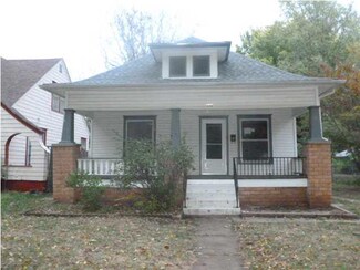 640 N Volutsia St, Wichita, KS 67214