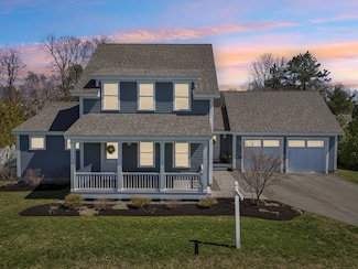 4 Duffy Dr, Newburyport, MA 01950
