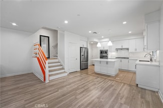 160 Terrapin, Irvine, CA 92618