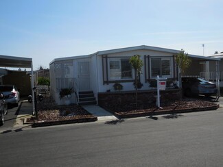 221 W Herndon Ave Unit 157, Fresno, CA 93650
