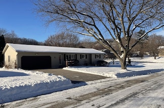 3557 Skyline Dr, Red Wing, MN 55066