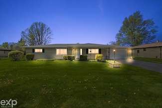 37159 Almont Dr E, Sterling Heights, MI 48310