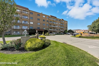 3030 Breckenridge Ln Unit 310, Louisville, KY 40220