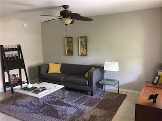 2741 NE 8th Ave Unit 14, Wilton Manors, FL 33334