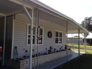 3668 Muller Dr, Zephyrhills, FL 33540