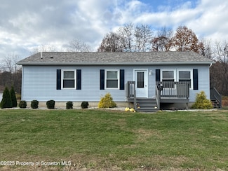 132 Jackson St, Dupont, PA 18641