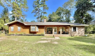 918 Neely Avera Rd, Neely, MS 39461