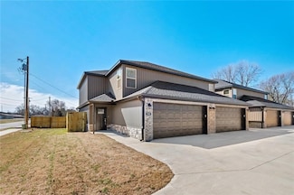 501 W Arkansas St, Gentry, AR 72734