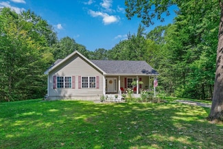 5 Pinehurst Dr, Bennington, NH 03442