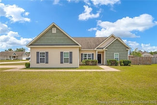 116 Sandstone Dr, Raeford, NC 28376